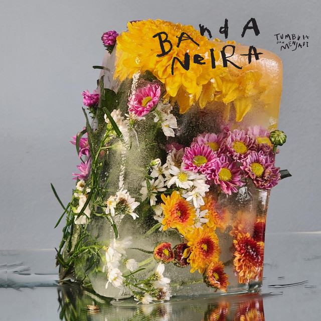 Lirik Banda Neira Peganglah Tanganku: Makna, Kisah, dan Pesan Mendalam Lagu